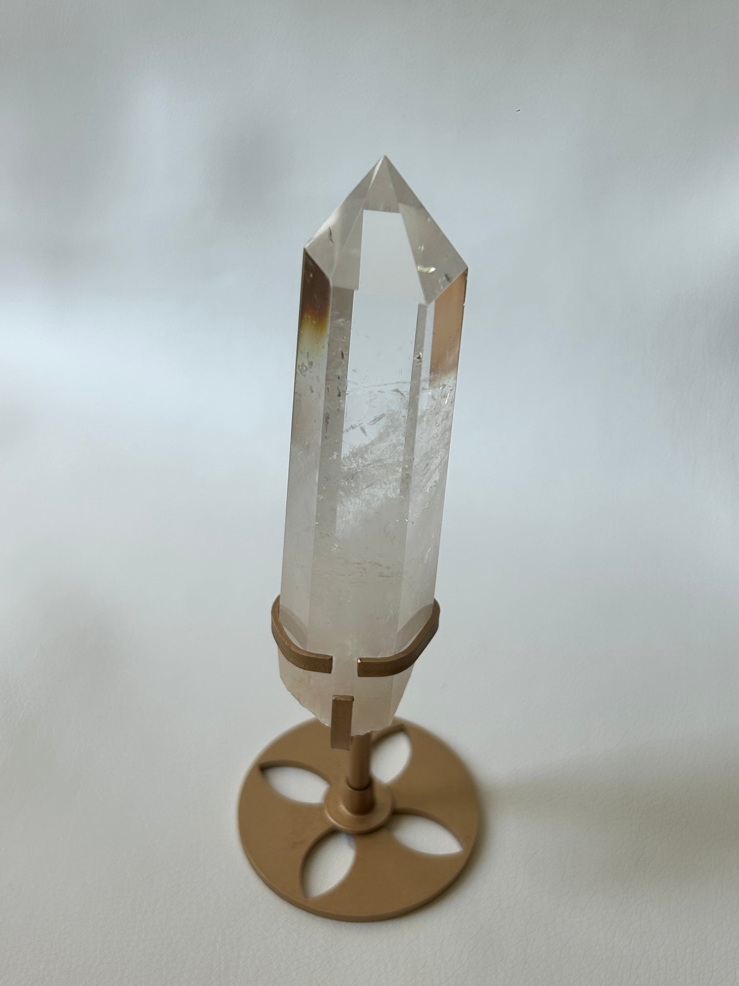 HQ Bergkristall Spitze mit Halterung - A