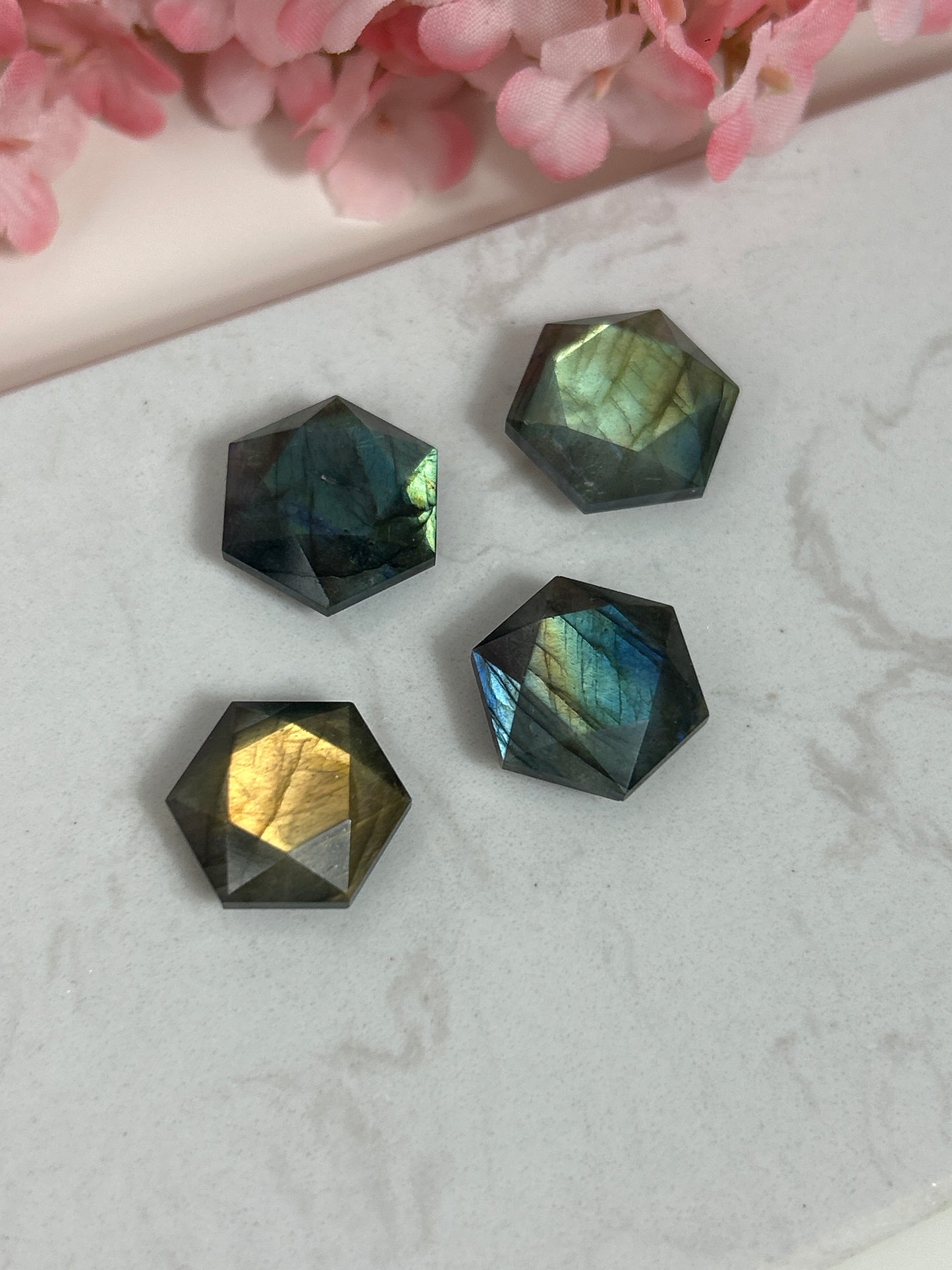 Labradorit Hexagon