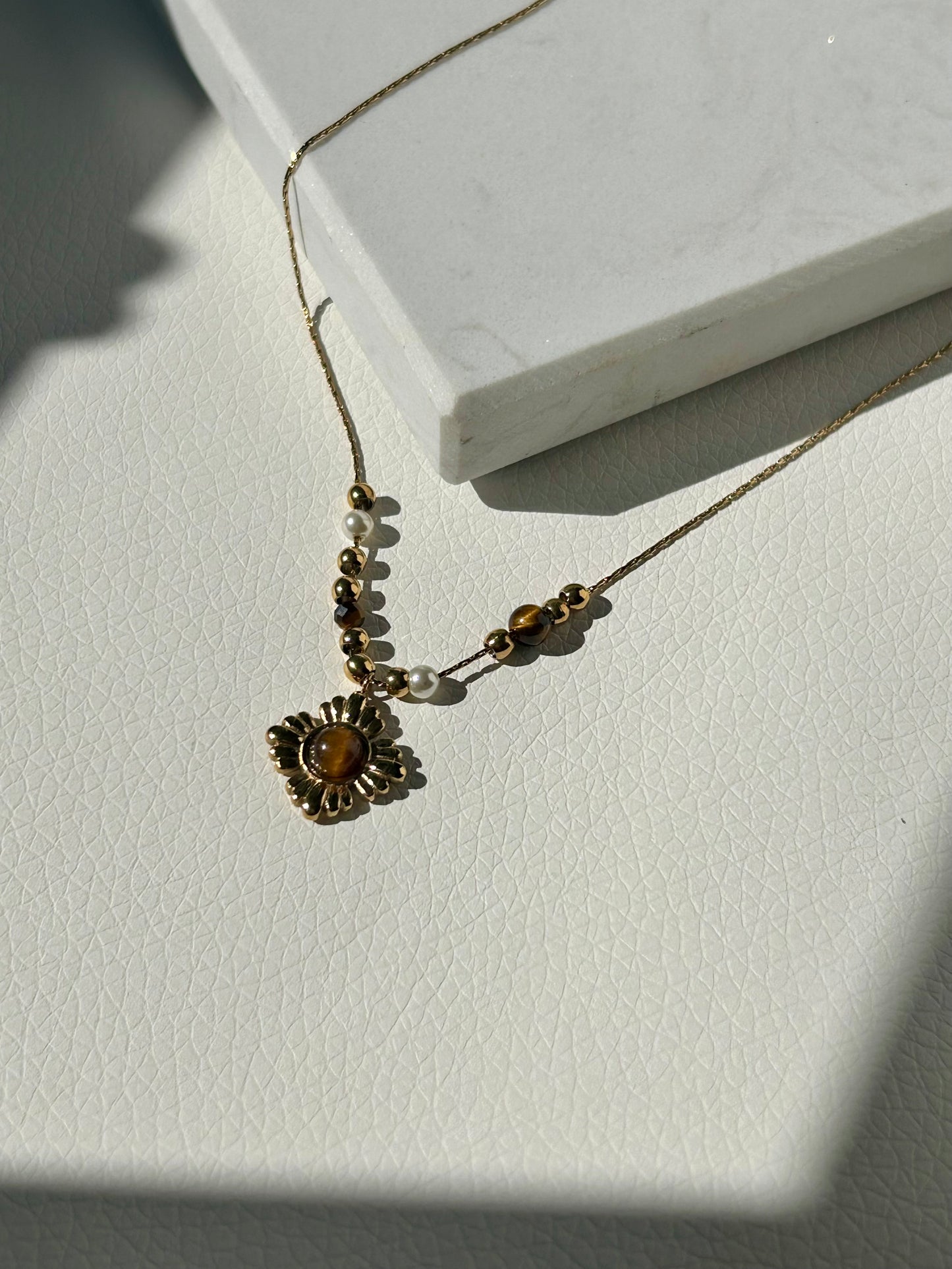Bohemian Flower Kette - Tigerauge