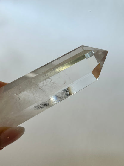 HQ Bergkristall Spitze mit Halterung - A